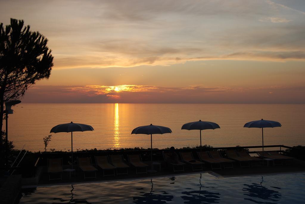 Grand Hotel San Pietro パリヌロ エクステリア 写真